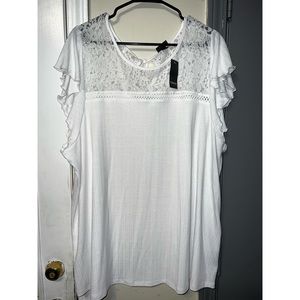 Cute white torrid top